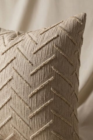 Harmony Serisi Püsküllü Dekoratif Kırlent Kılıfı – Bej